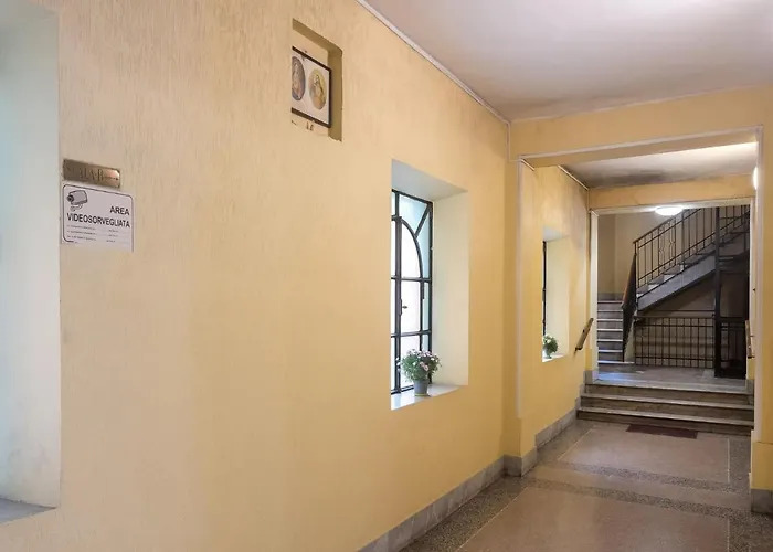 The Rent - Colourful Two-bedroom Near Termini Station Appartement